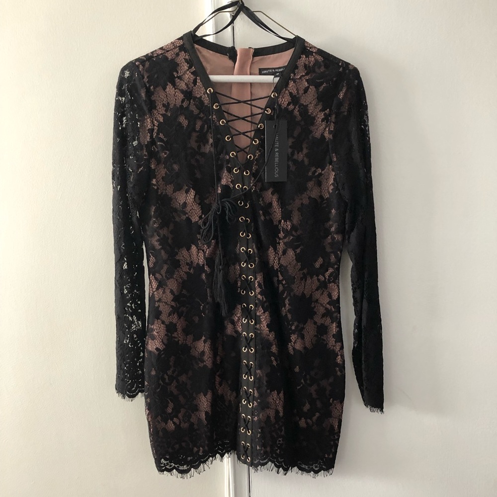 Brand new! Mini dress with lace detailing
